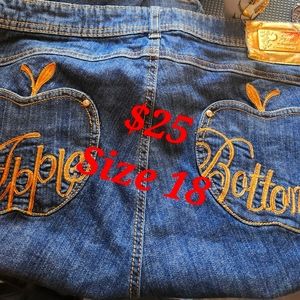 Apple Bottom Jeans Size 18
